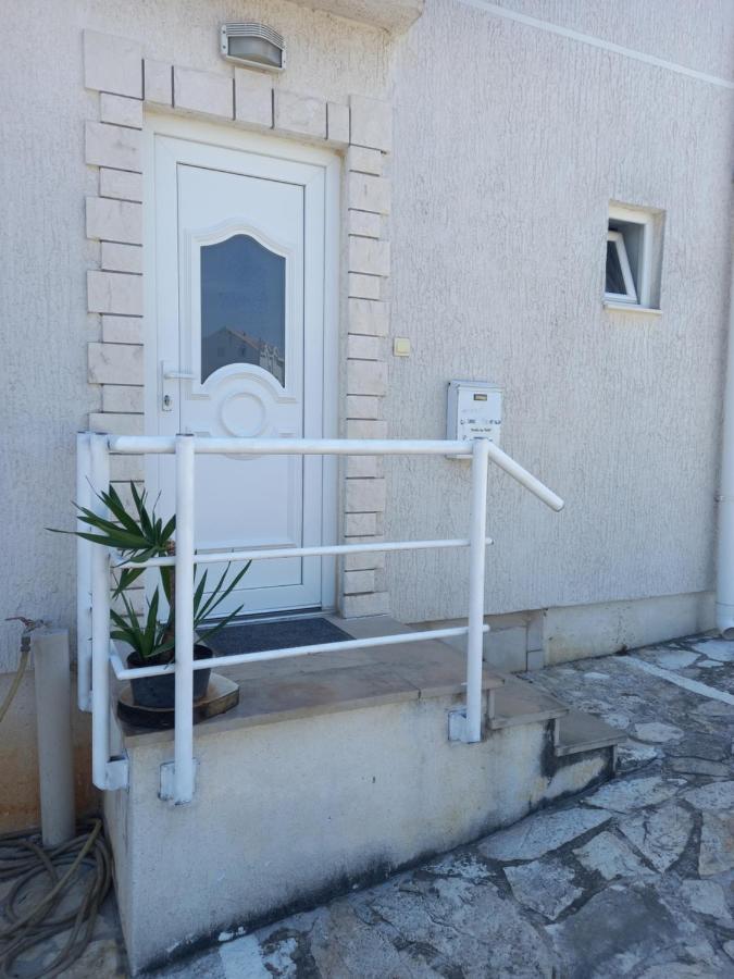 סופטאר Studio Ap ,Nini' מראה חיצוני תמונה